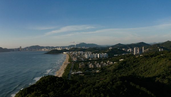 Itajaí se torna a 3ª cidade com m² residencial mais valorizado no Brasil