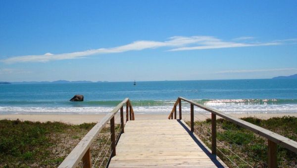 Praia Brava: revitalização de Norte a Sul, em harmonia com a natureza